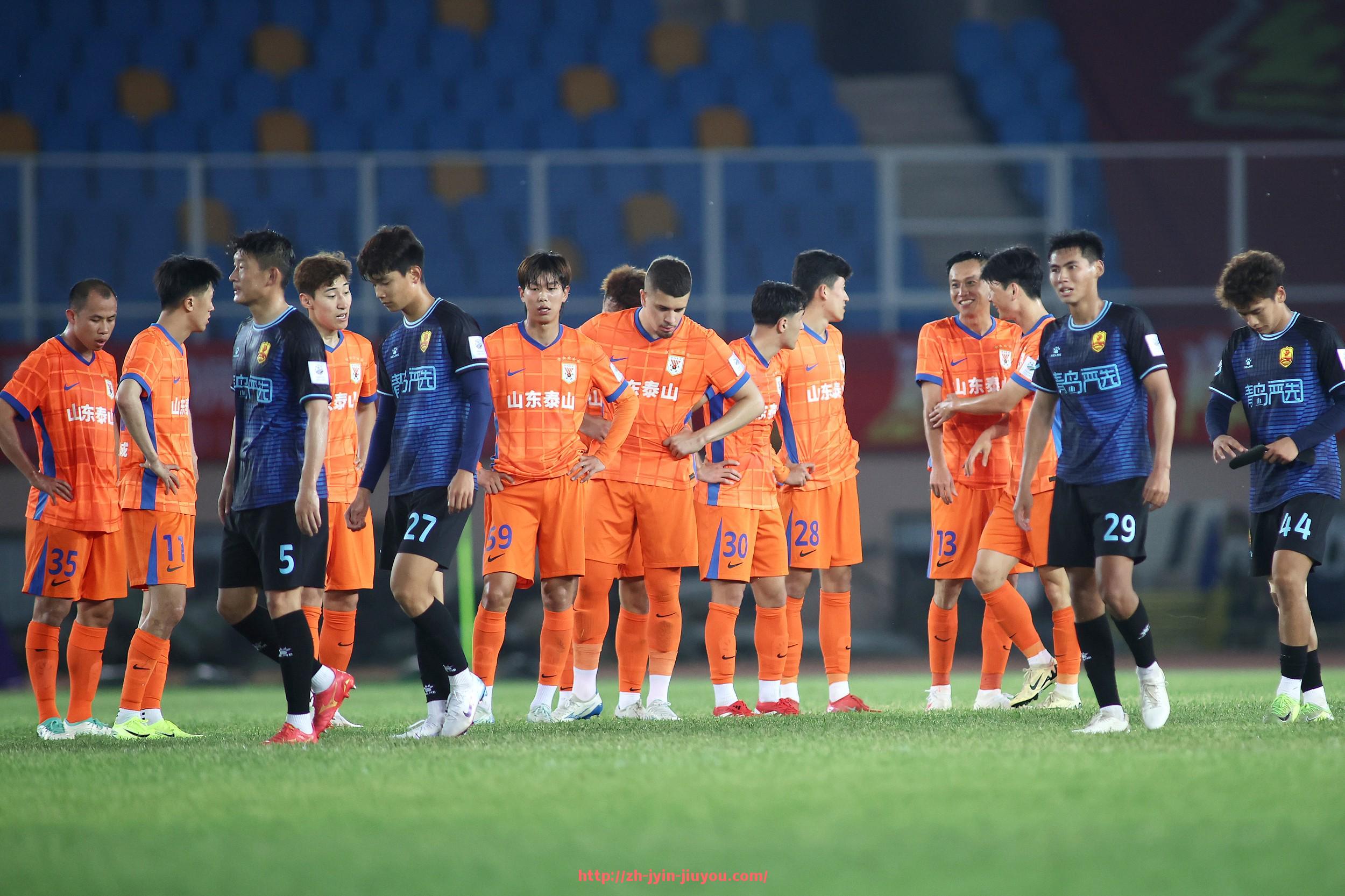 九游jiuyou-法甲教练战术调整及比赛中应变能力分析